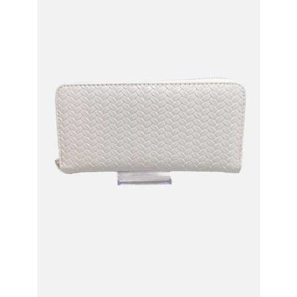 NWOT White Designer Zip Wallet – Luxe Textured Finish - Picture 1 of 3